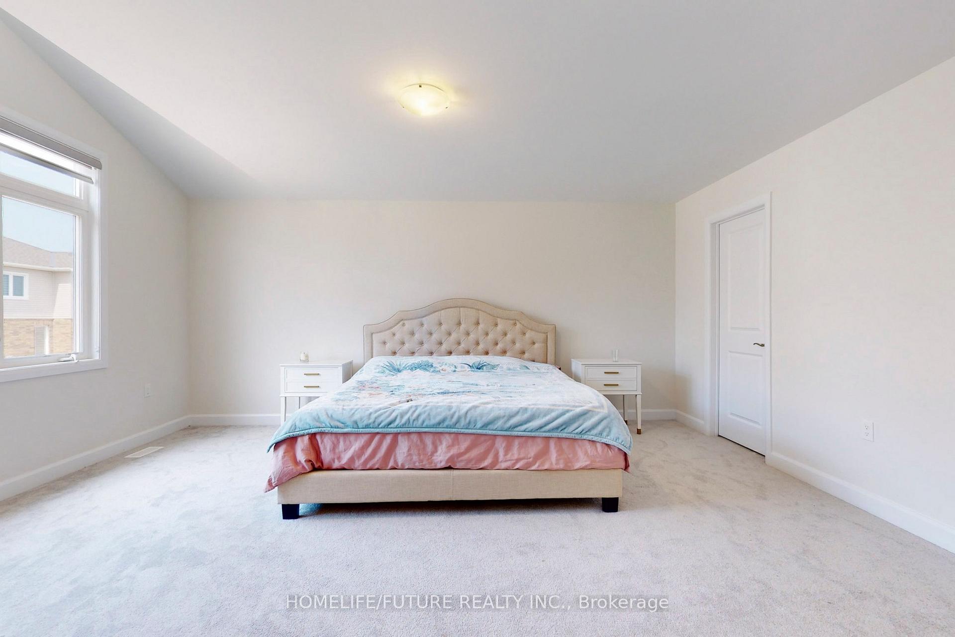 Photo 25 of 536 Clayton Avenue, Peterborough, Monaghan Ward 2 — HOMEH