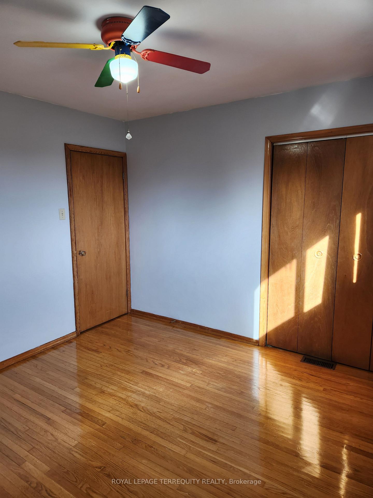 Photo 12 of 1272 Edmison Drive, Peterborough, Northcrest Ward 5 — HOMEH