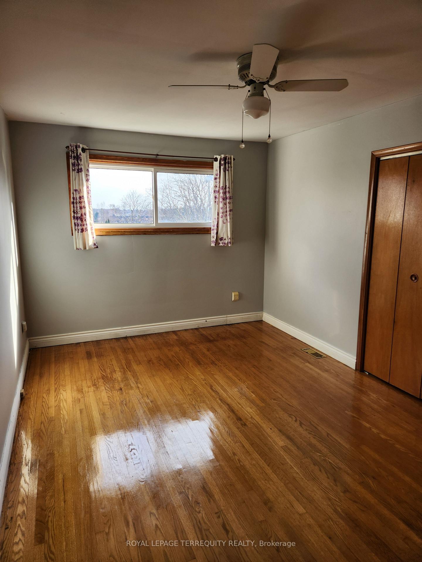 Photo 19 of 1272 Edmison Drive, Peterborough, Northcrest Ward 5 — HOMEH