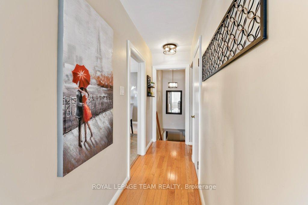 Photo 20 of 127 Grant Boulevard, Renfrew — HOMEH