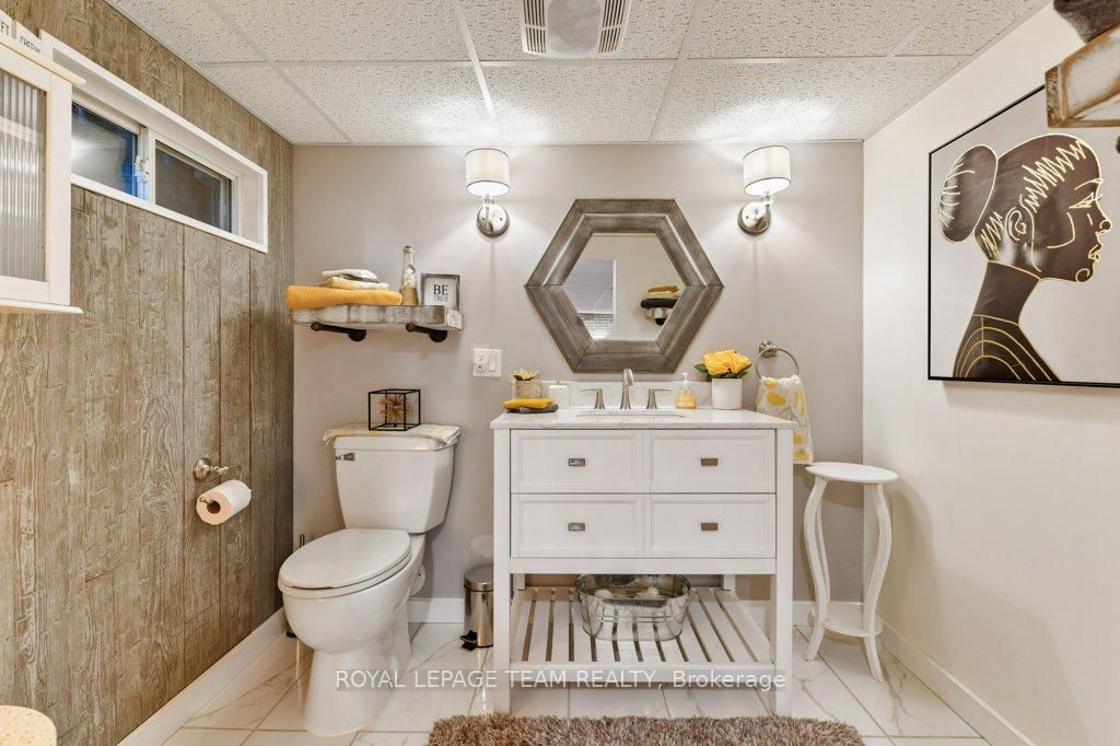 Photo 33 of 127 Grant Boulevard, Renfrew — HOMEH