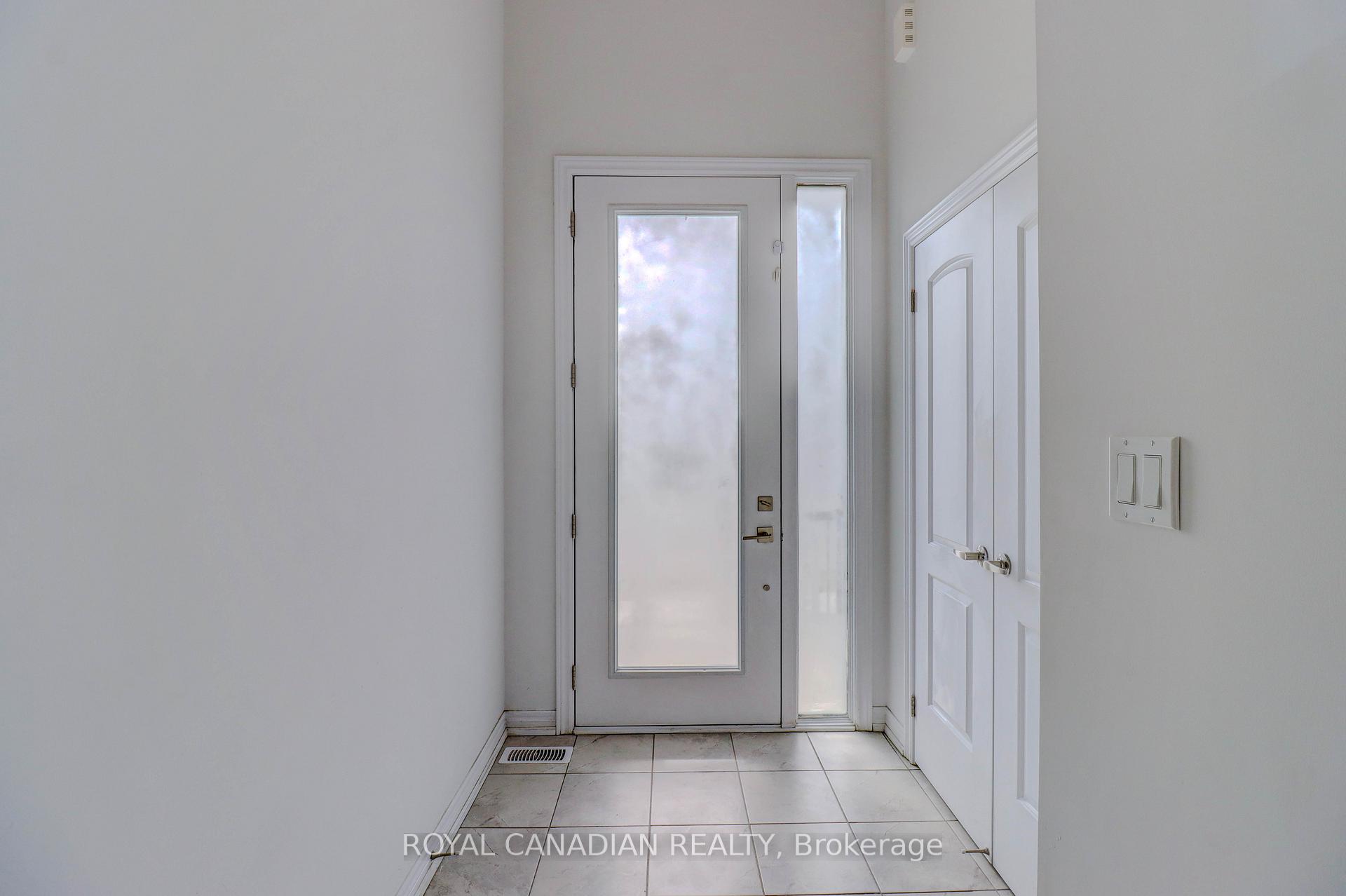 Photo 4 of 2015 Verne Bowen Street, Oshawa, Kedron — HOMEH