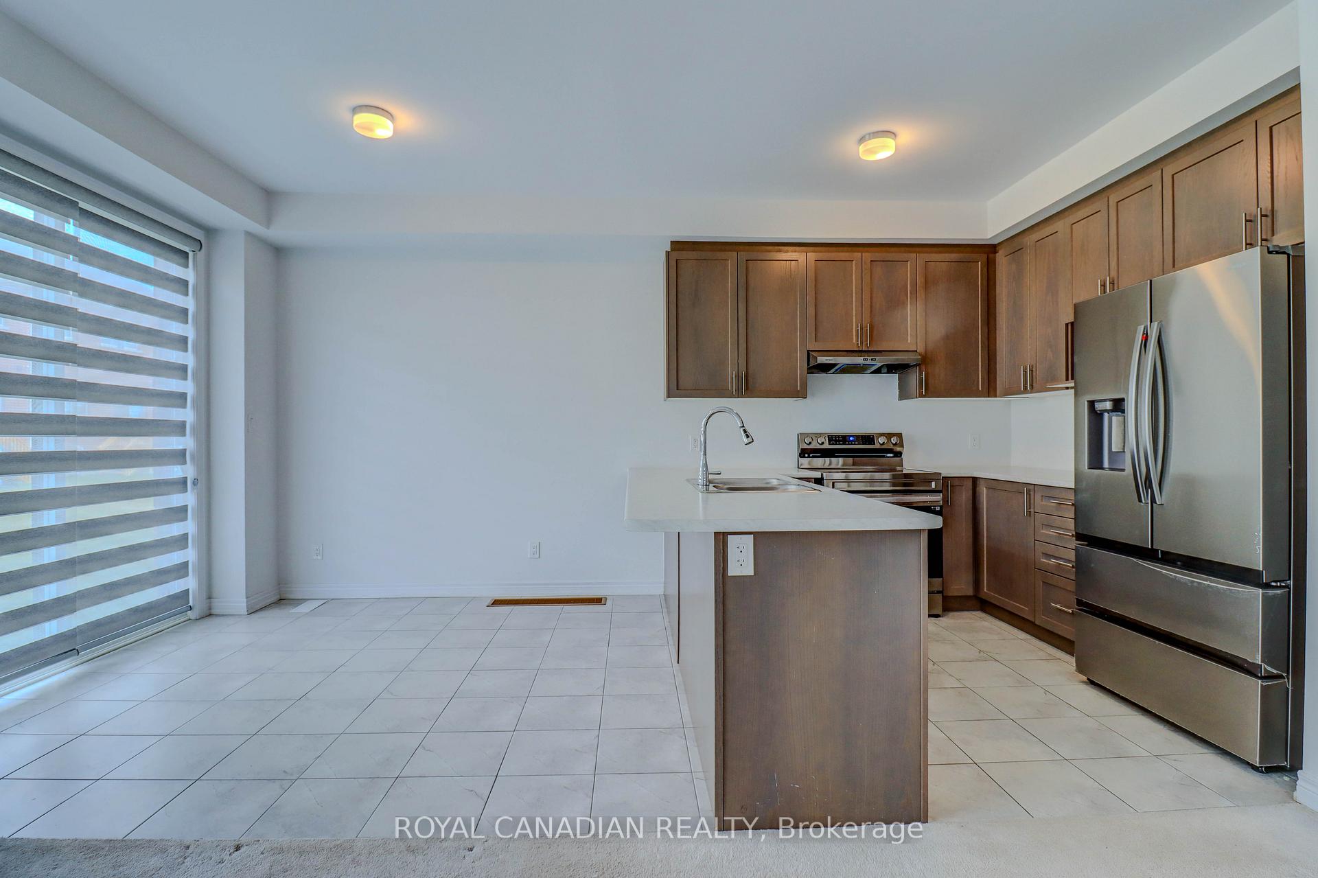 Photo 8 of 2015 Verne Bowen Street, Oshawa, Kedron — HOMEH