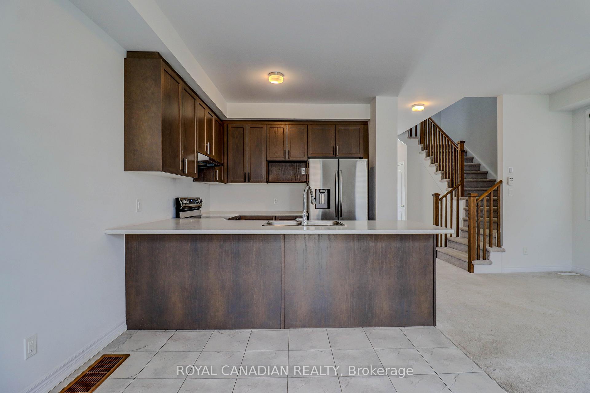 Photo 9 of 2015 Verne Bowen Street, Oshawa, Kedron — HOMEH