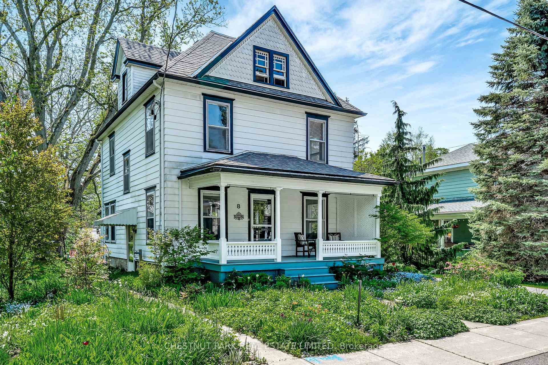 Photo 3 of 8 Queen Street, Prince Edward County, Picton Ward — HOMEH
