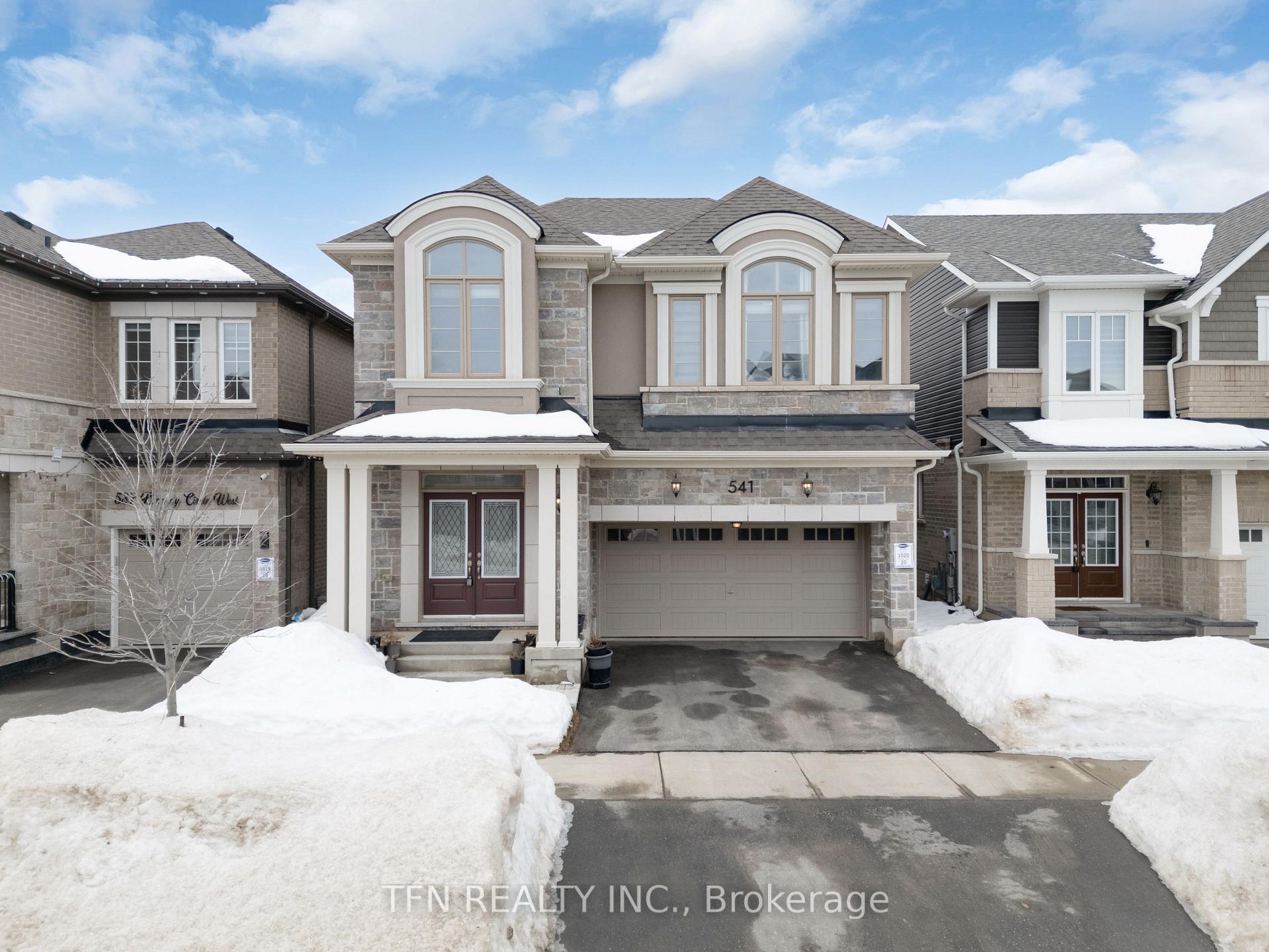Front of 541 Kennedy Circle W