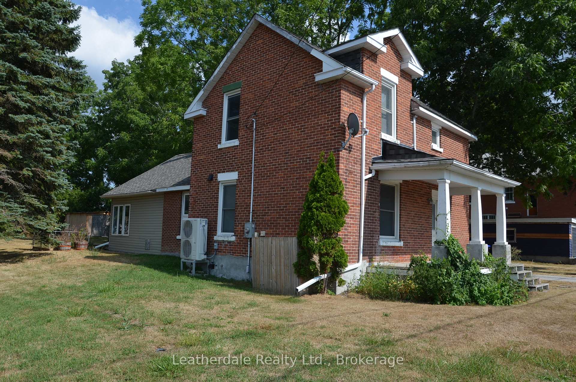 Photo 3 of 2347 Highway 12, Ramara, Brechin — HOMEH