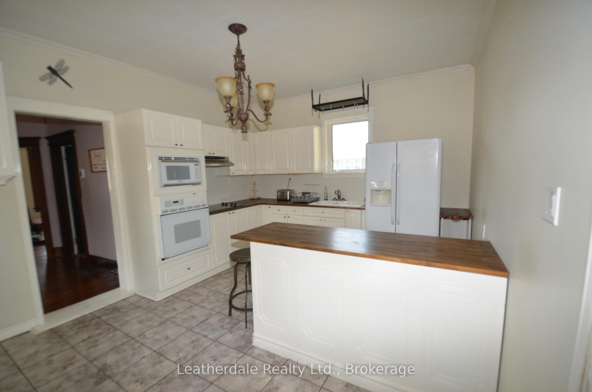 Photo 7 of 2347 Highway 12, Ramara, Brechin — HOMEH
