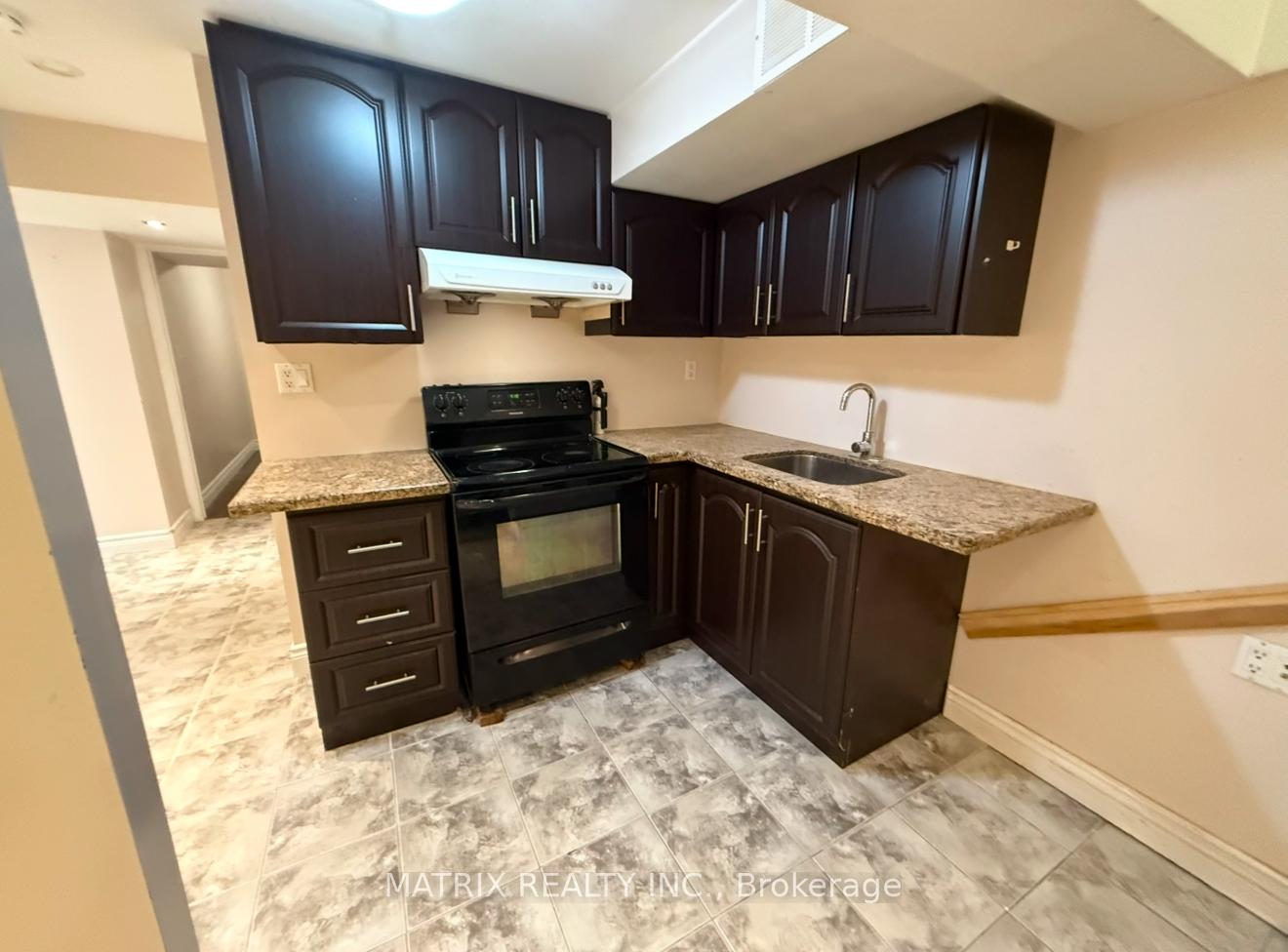 Photo 3 of 1616 Middleton Street, Pickering, Brock Ridge — HOMEH