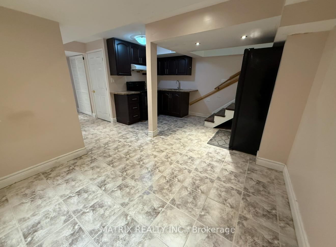 Photo 6 of 1616 Middleton Street, Pickering, Brock Ridge — HOMEH