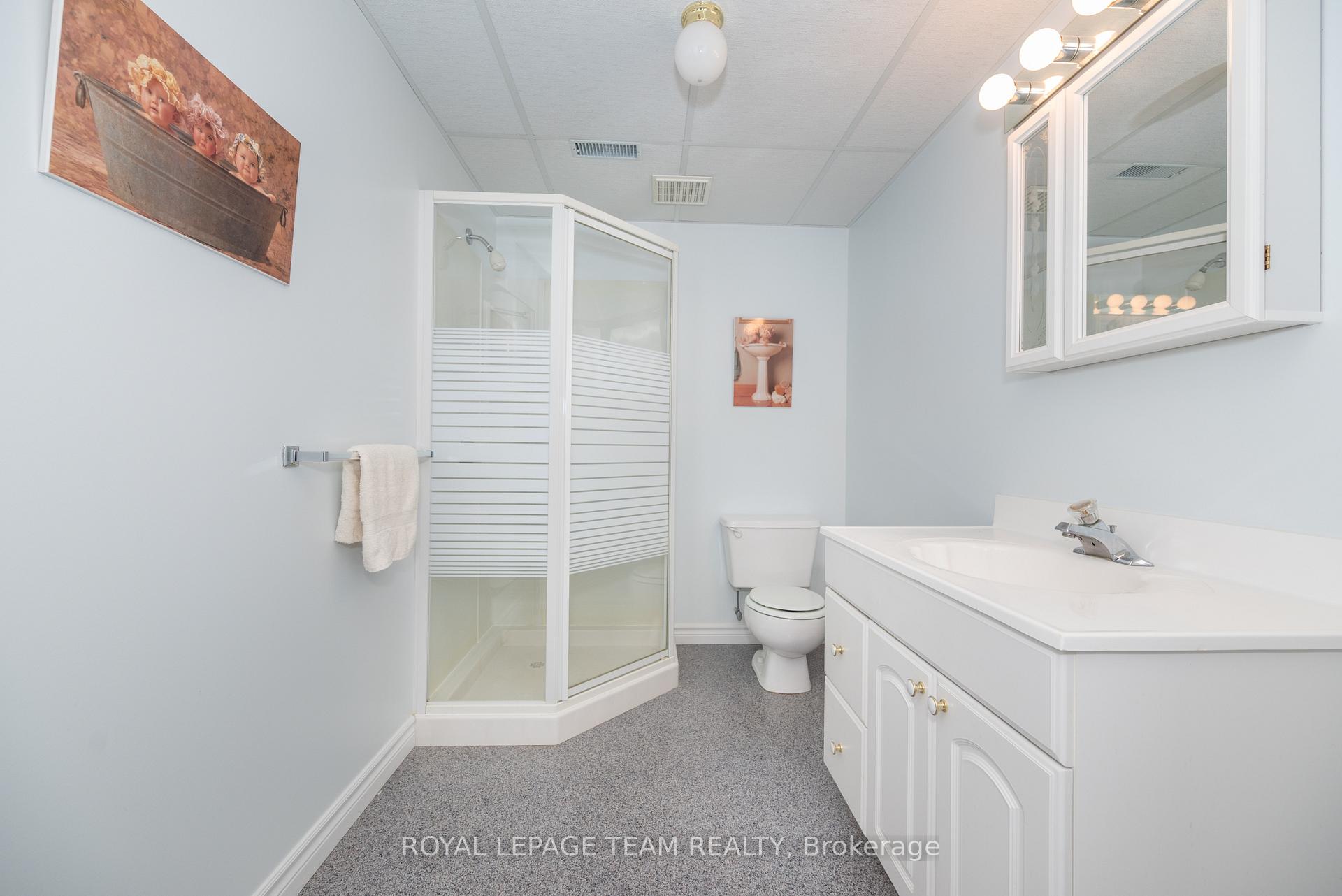 Photo 33 of 807 Kedrosky Drive, Renfrew — HOMEH