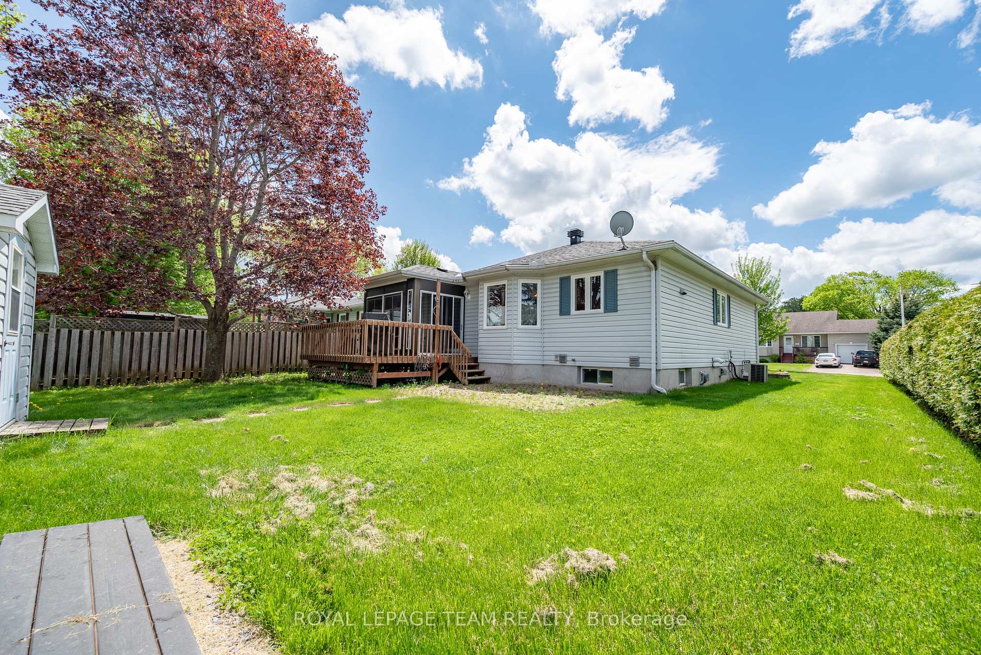 Photo 40 of 807 Kedrosky Drive, Renfrew — HOMEH