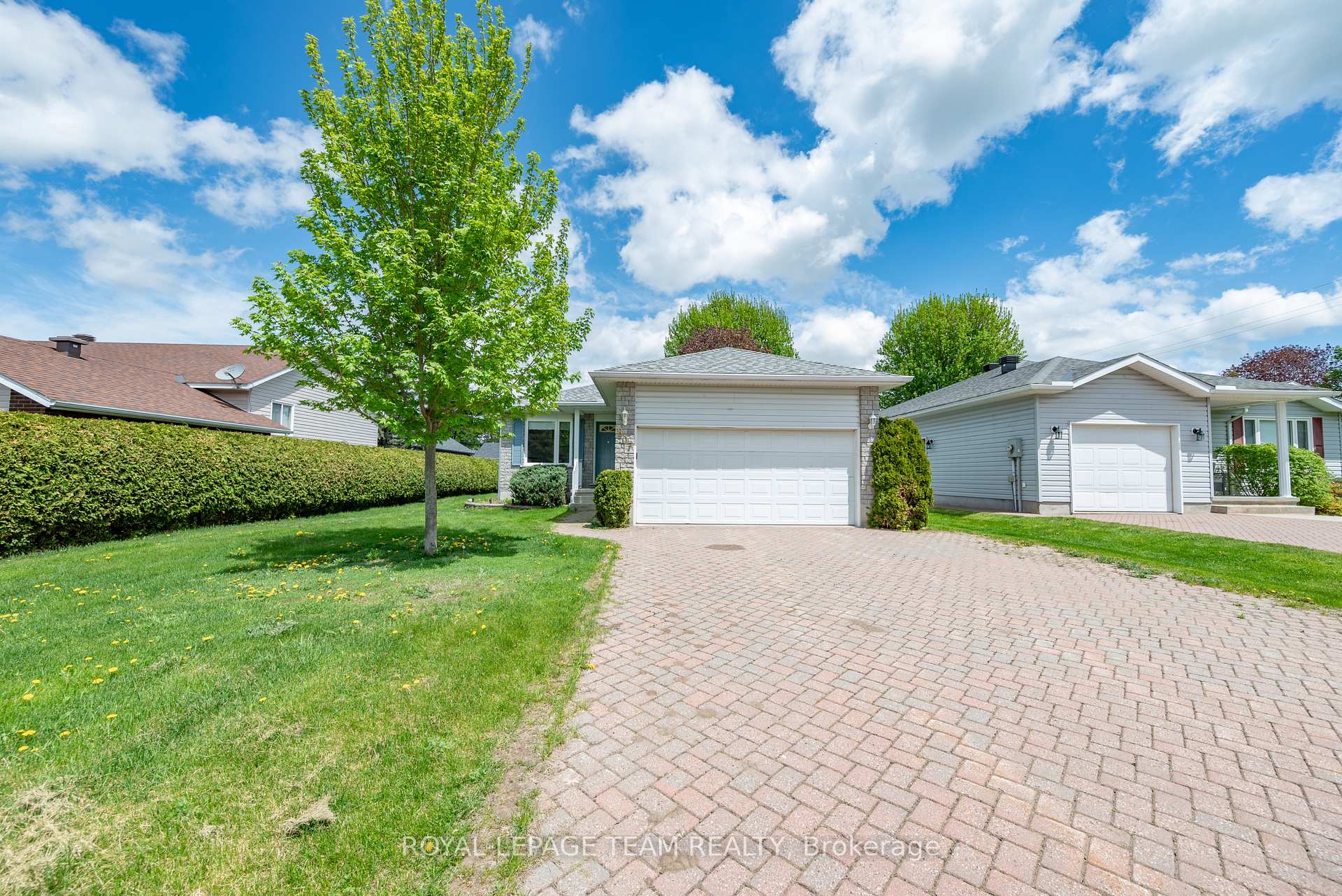Photo 46 of 807 Kedrosky Drive, Renfrew — HOMEH