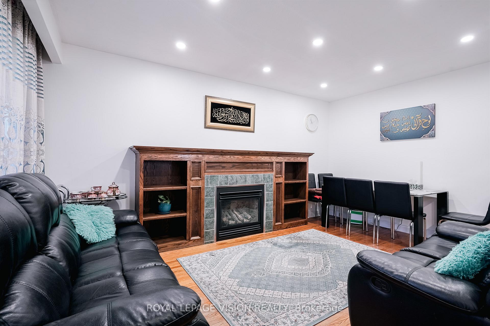 Photo 5 of 105 Luke Street, Oshawa, O'Neill — HOMEH