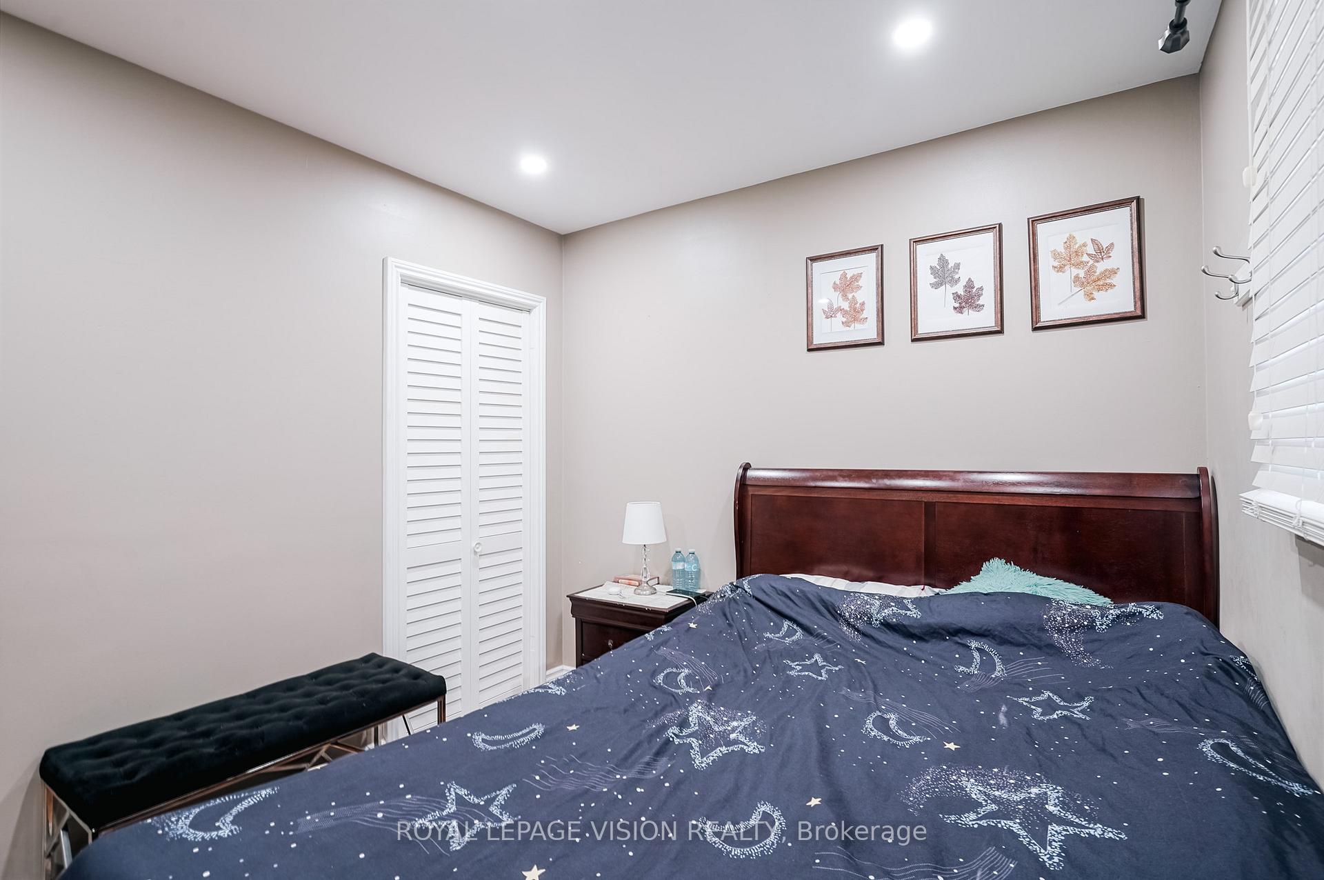 Photo 18 of 105 Luke Street, Oshawa, O'Neill — HOMEH