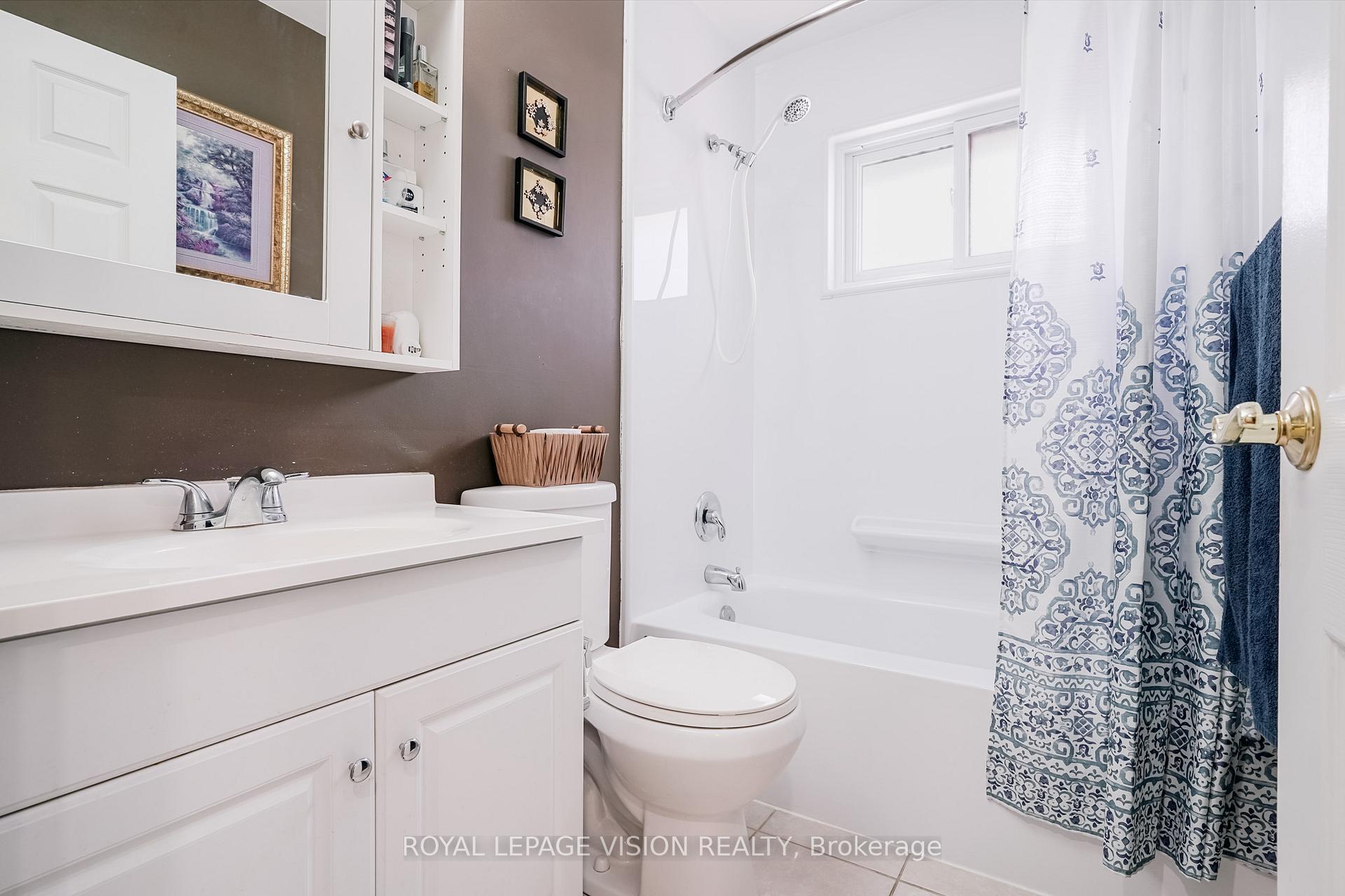 Photo 22 of 105 Luke Street, Oshawa, O'Neill — HOMEH