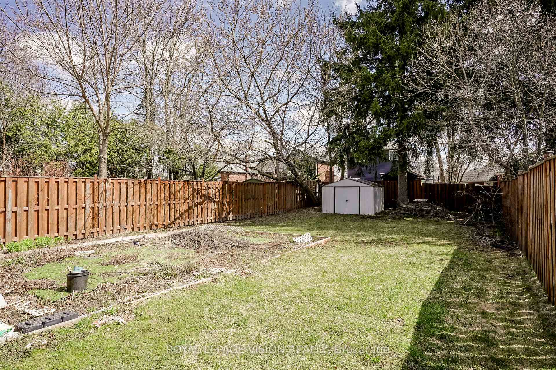 Photo 34 of 105 Luke Street, Oshawa, O'Neill — HOMEH