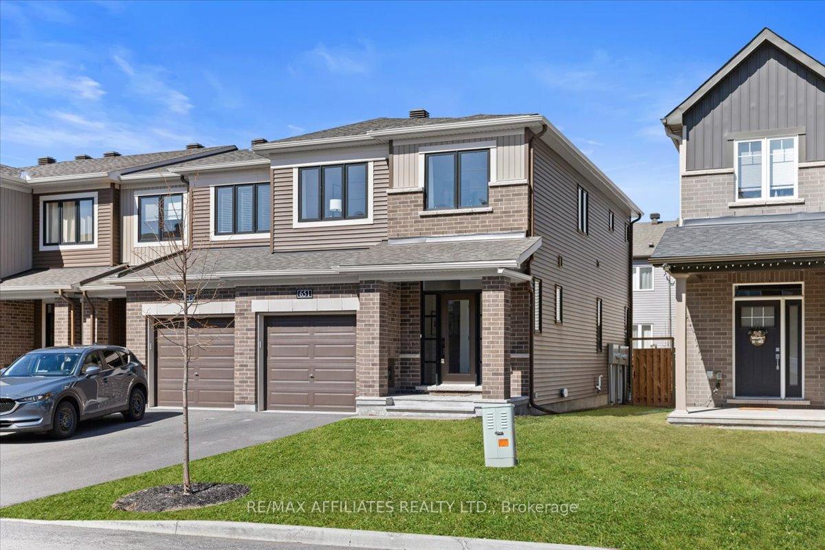 Photo 2 of 651 Prominence Way, Ottawa, Avalon East — HOMEH