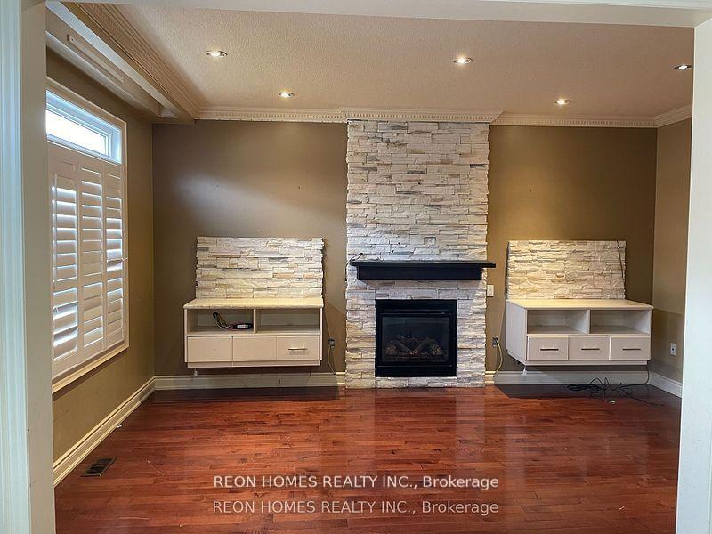 Photo 3 of Unit (Main), 1069 Eagle Ridge Drive, Oshawa, Taunton — HOMEH