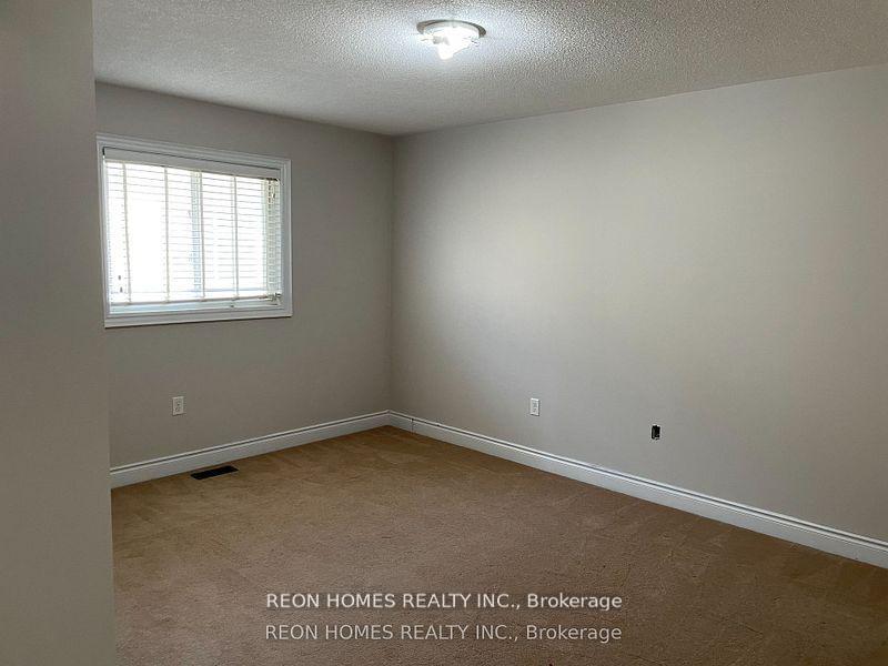 Photo 12 of Unit (Main), 1069 Eagle Ridge Drive, Oshawa, Taunton — HOMEH