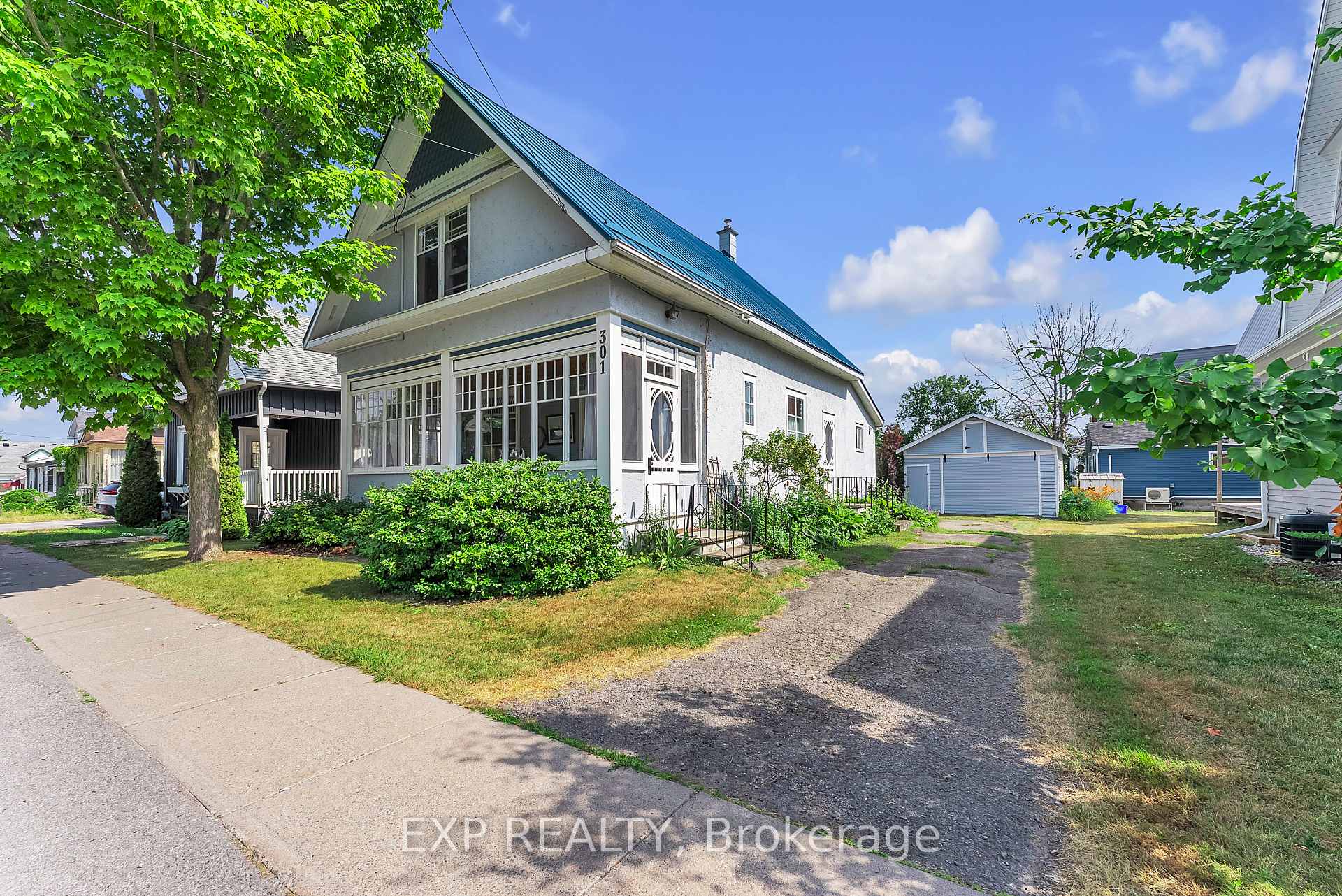 Photo 1 of 301 Noxon Avenue, Prince Edward County, Wellington Ward — HOMEH