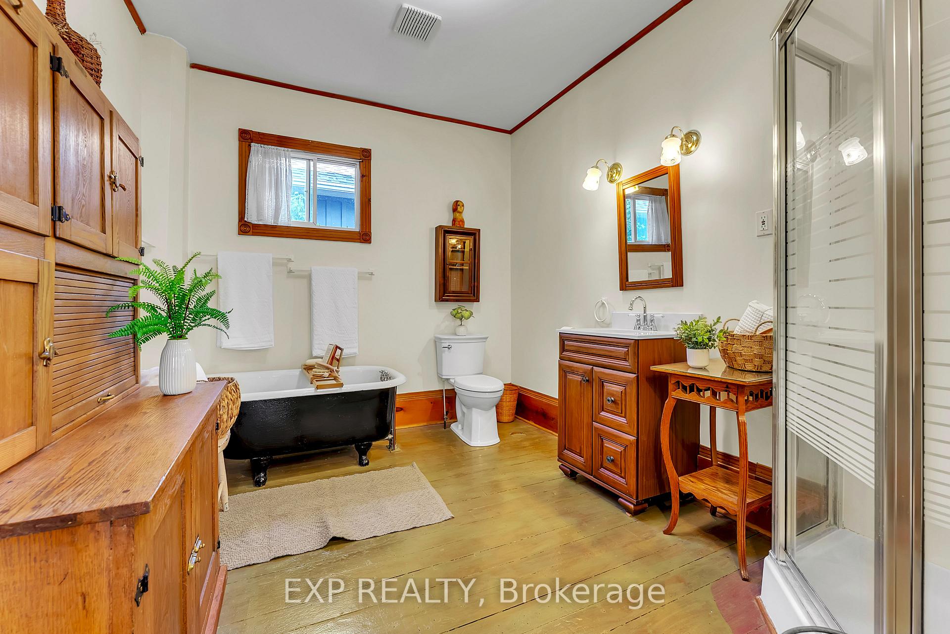 Photo 11 of 301 Noxon Avenue, Prince Edward County, Wellington Ward — HOMEH