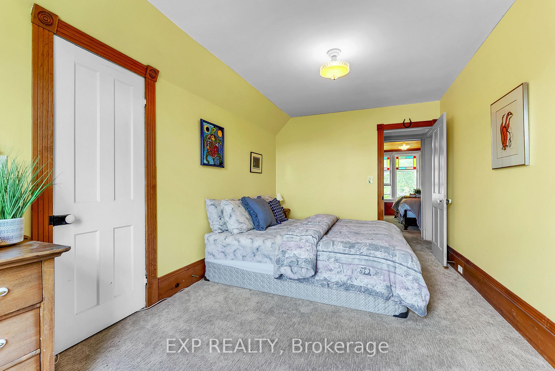Photo 25 of 301 Noxon Avenue, Prince Edward County, Wellington Ward — HOMEH