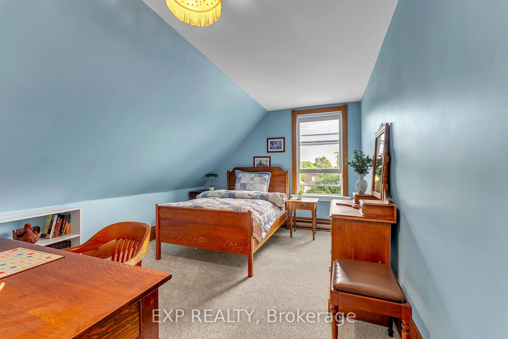 Photo 26 of 301 Noxon Avenue, Prince Edward County, Wellington Ward — HOMEH