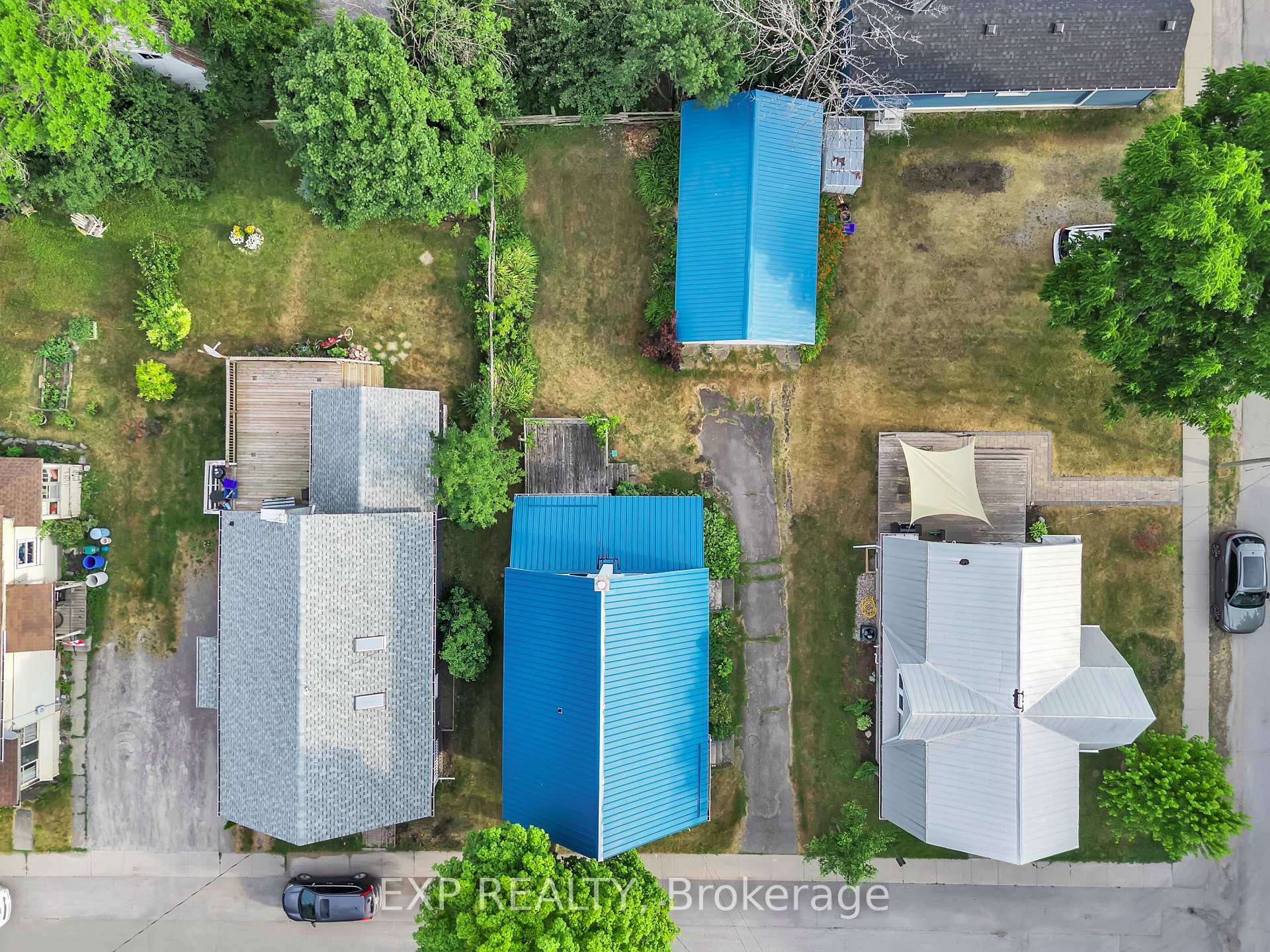 Photo 34 of 301 Noxon Avenue, Prince Edward County, Wellington Ward — HOMEH
