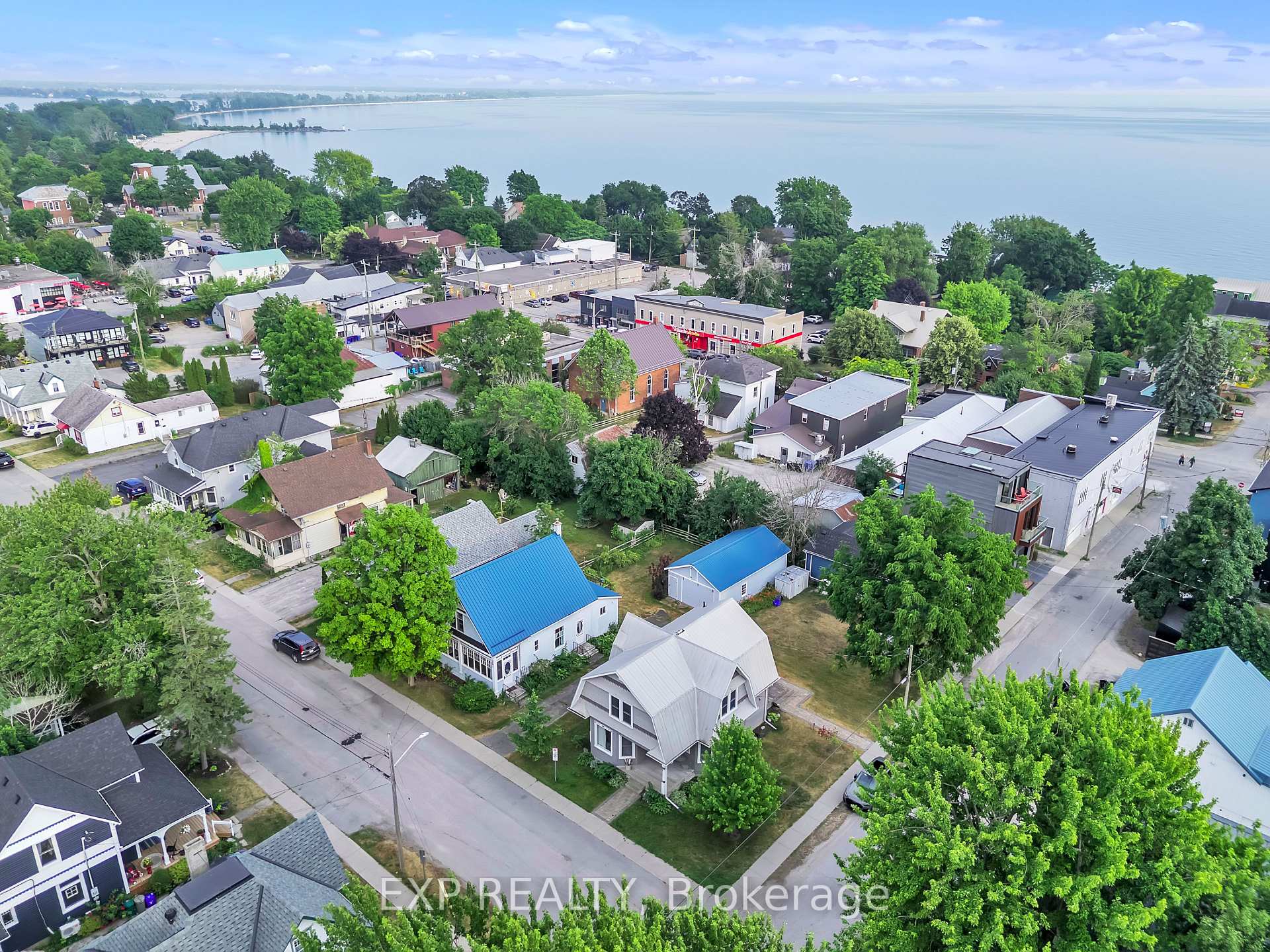 Photo 35 of 301 Noxon Avenue, Prince Edward County, Wellington Ward — HOMEH