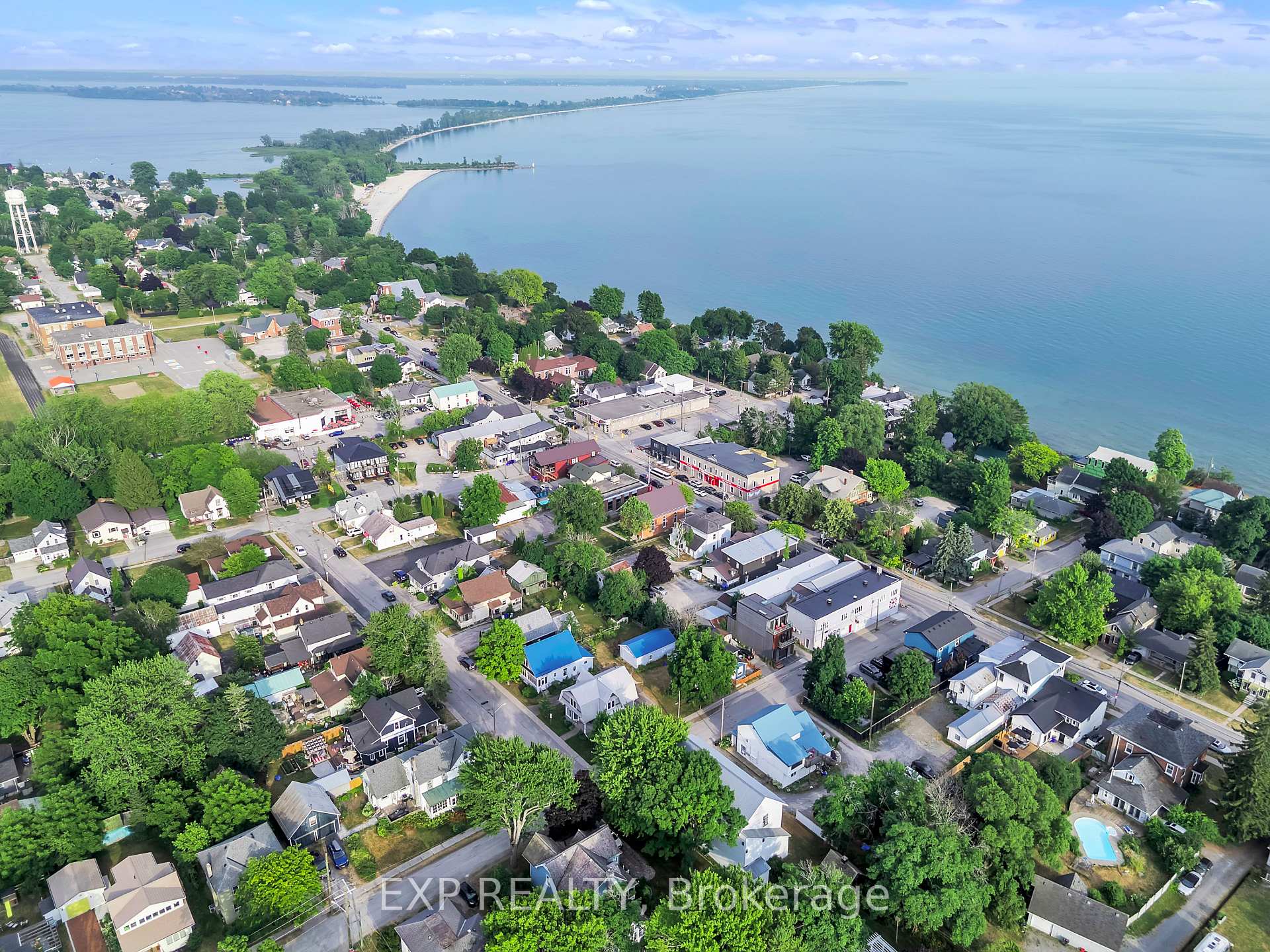 Photo 36 of 301 Noxon Avenue, Prince Edward County, Wellington Ward — HOMEH