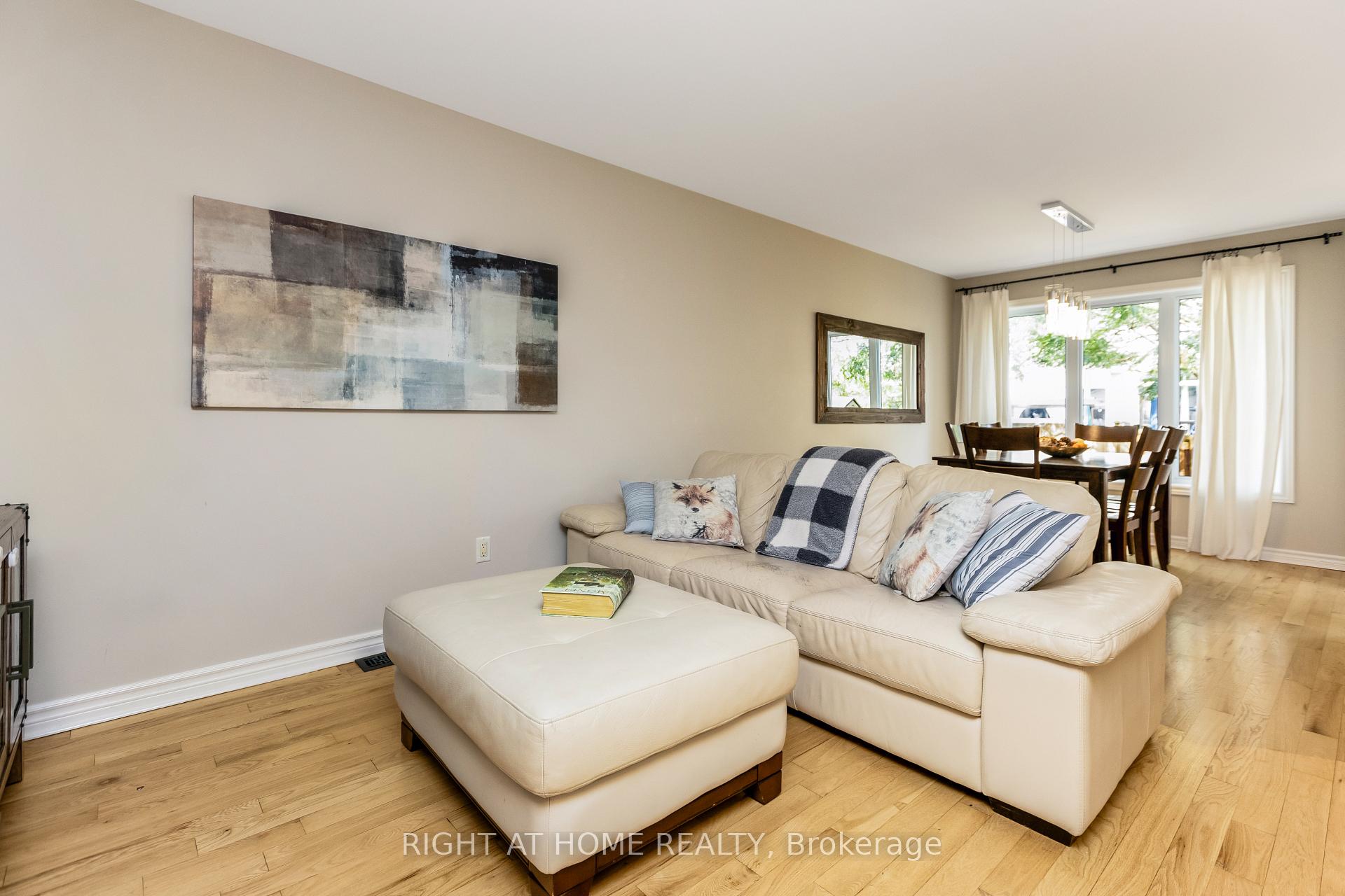 Photo 5 of 302 Vienna Terrace, Ottawa, Avalon East — HOMEH