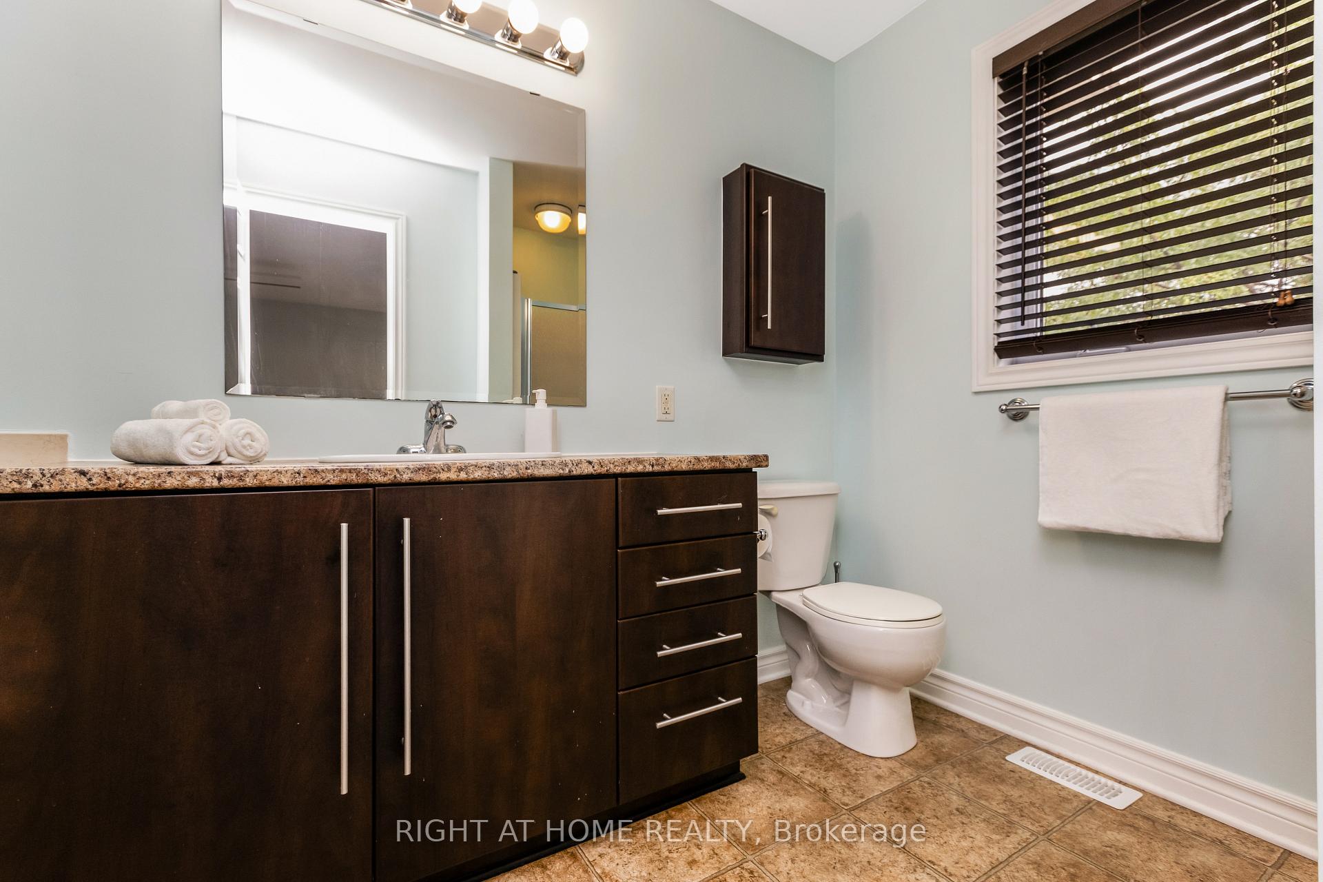 Photo 17 of 302 Vienna Terrace, Ottawa, Avalon East — HOMEH