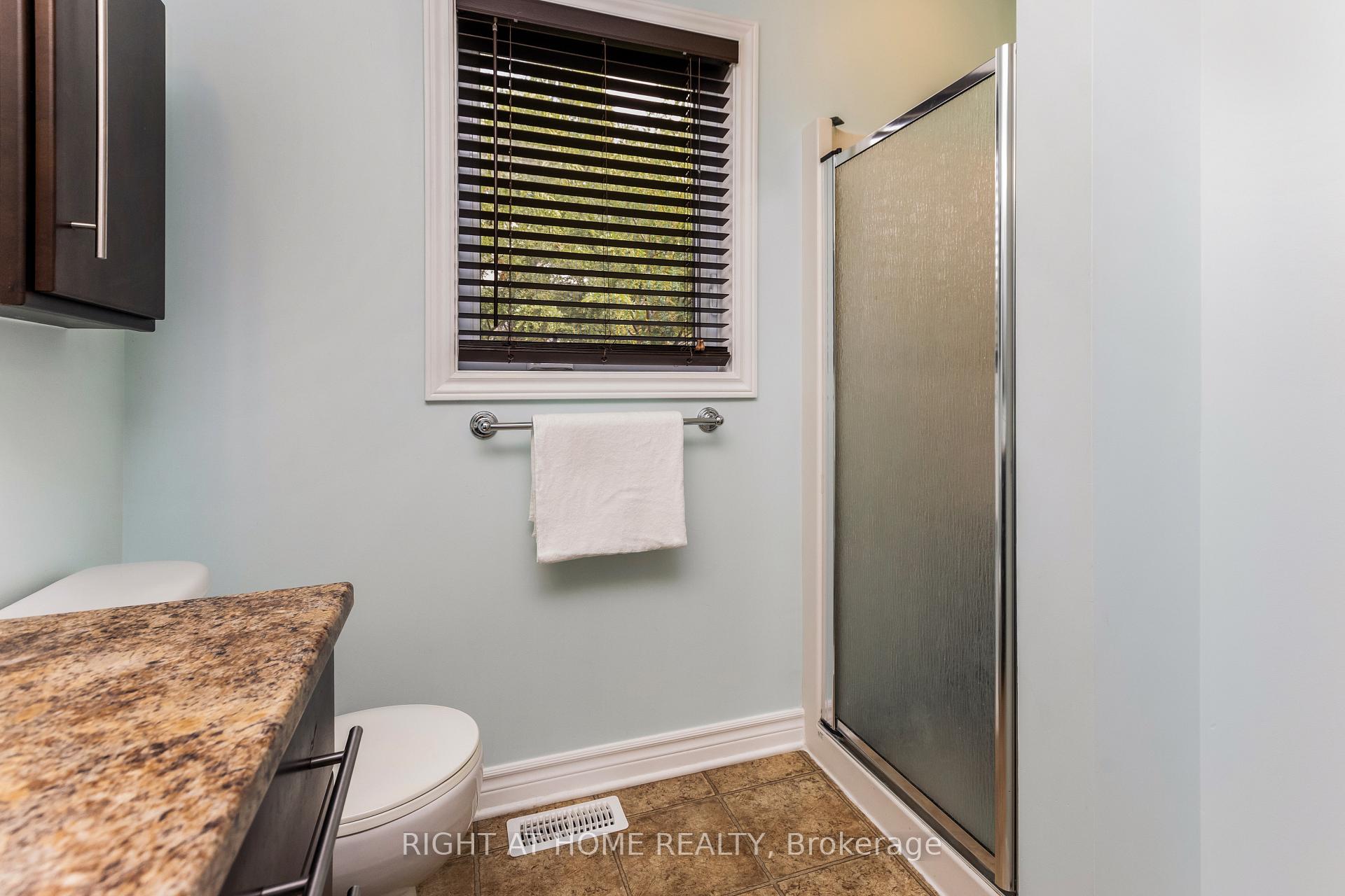 Photo 18 of 302 Vienna Terrace, Ottawa, Avalon East — HOMEH