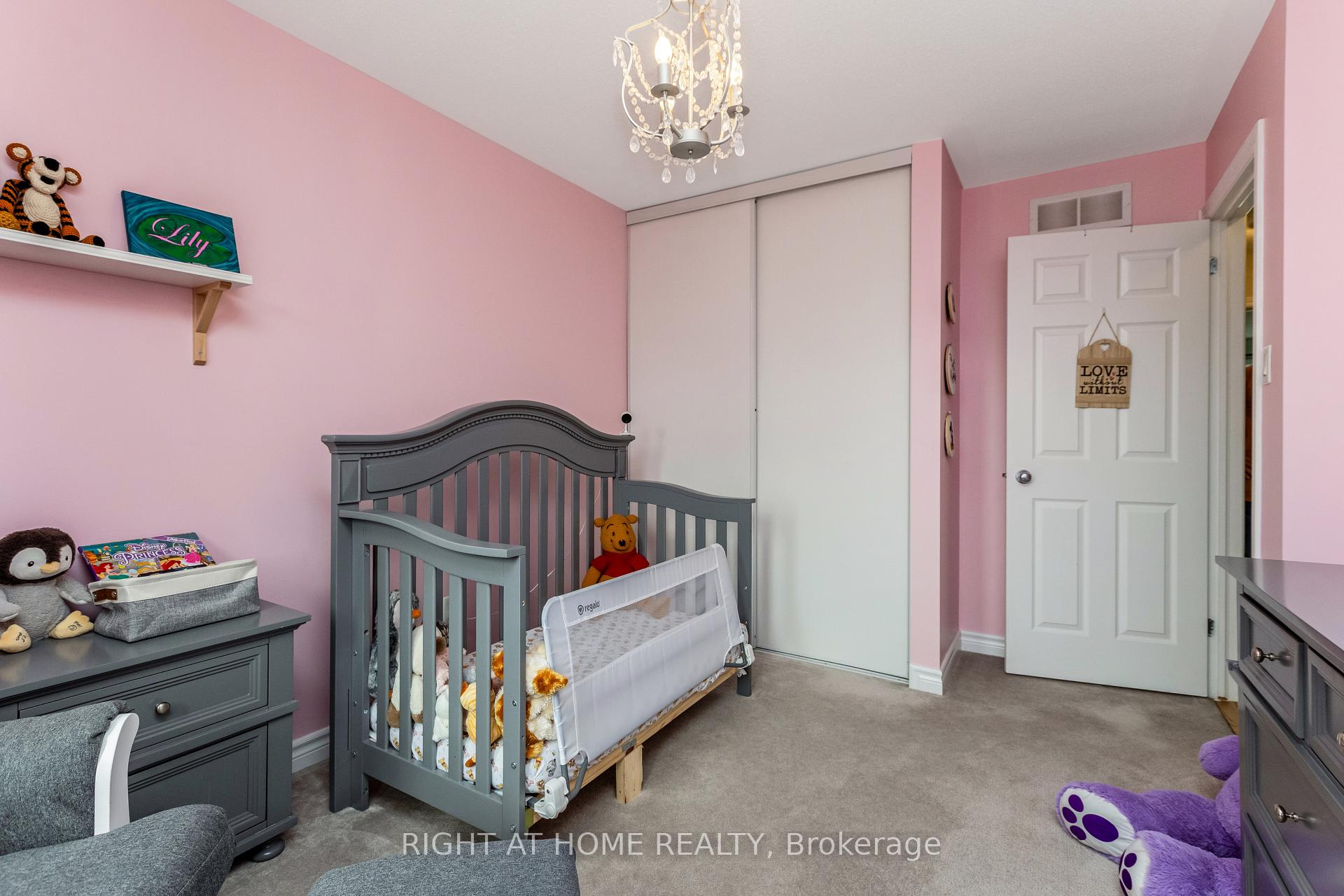 Photo 23 of 302 Vienna Terrace, Ottawa, Avalon East — HOMEH