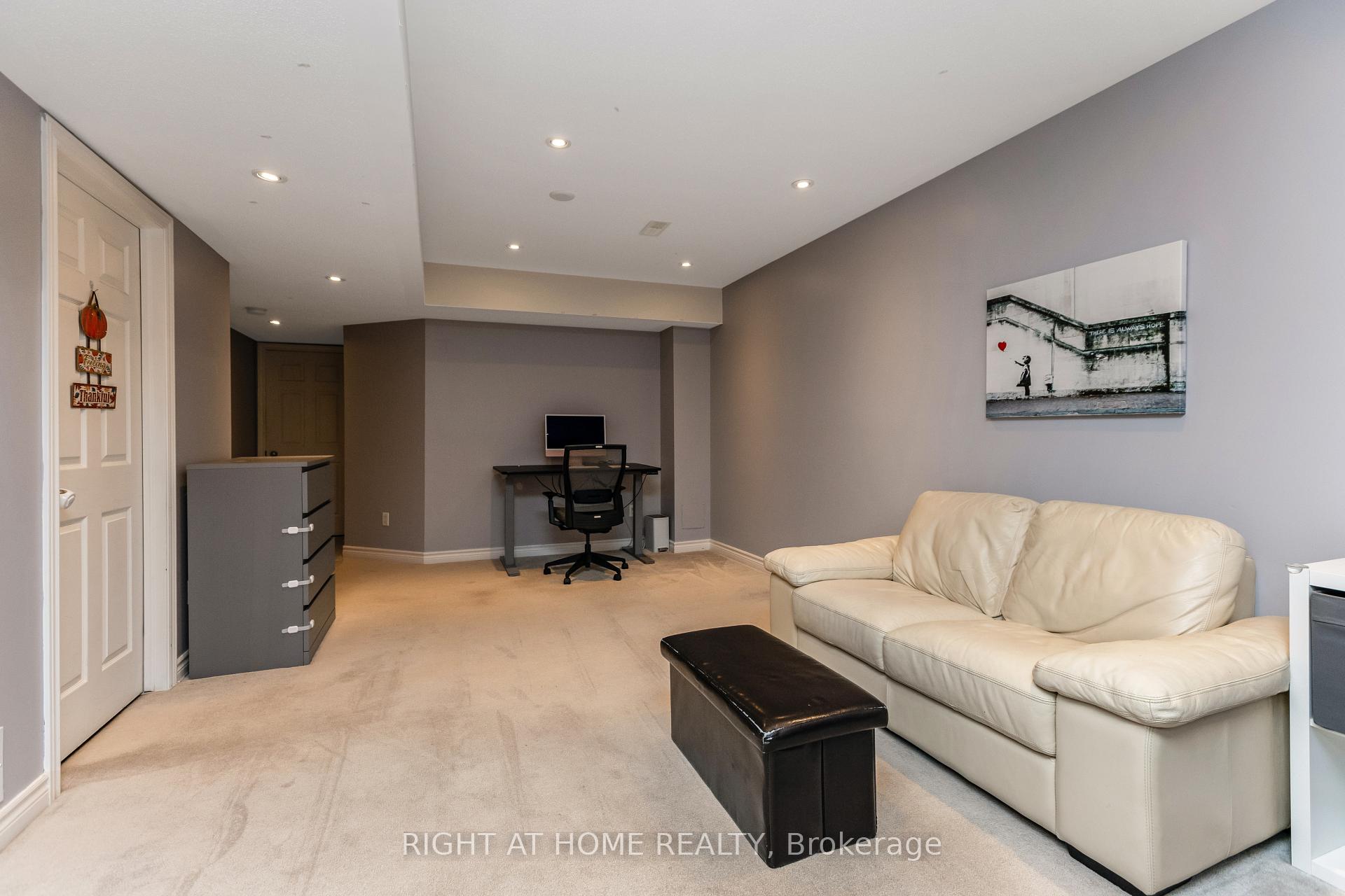 Photo 25 of 302 Vienna Terrace, Ottawa, Avalon East — HOMEH