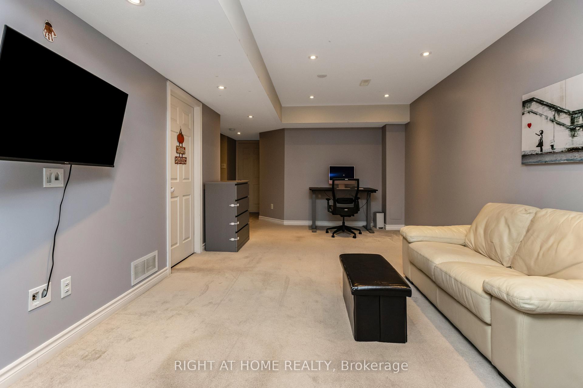 Photo 28 of 302 Vienna Terrace, Ottawa, Avalon East — HOMEH