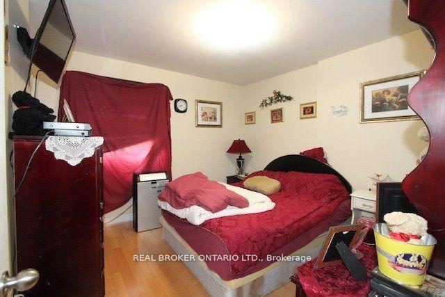 Photo 5 of 296 Albert Street, Oshawa, Central — HOMEH