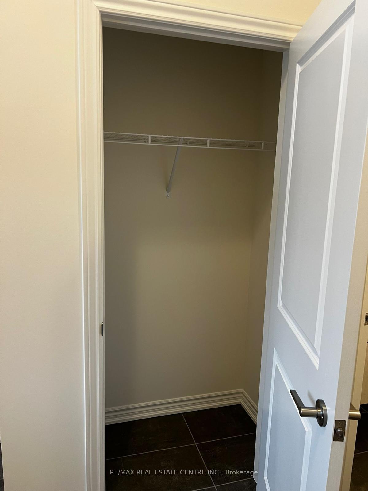 Photo 4 of 585 Celandine Terrace, Milton, Walker — HOMEH