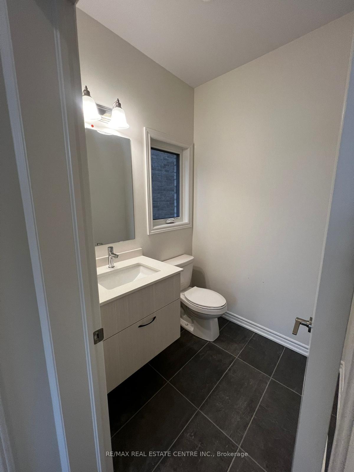 Photo 5 of 585 Celandine Terrace, Milton, Walker — HOMEH
