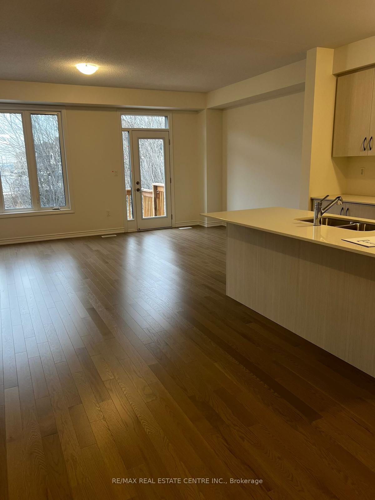 Photo 10 of 585 Celandine Terrace, Milton, Walker — HOMEH