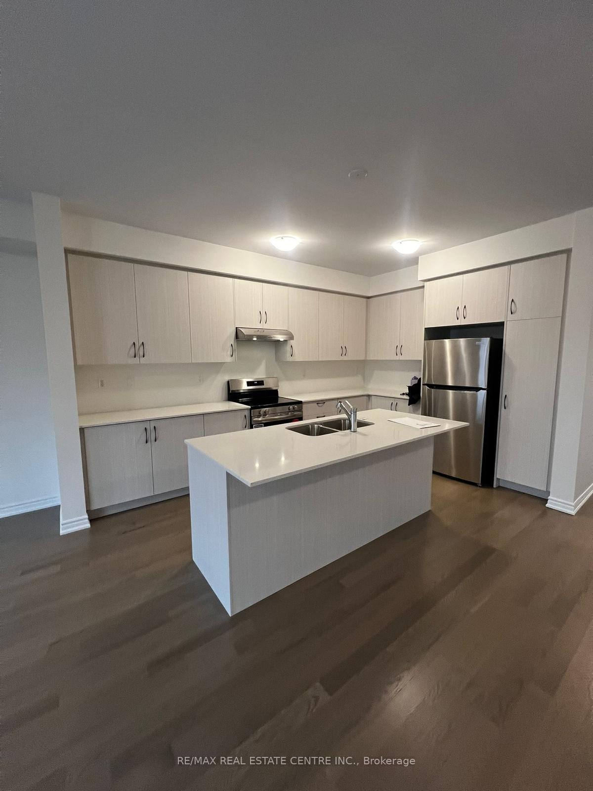 Photo 15 of 585 Celandine Terrace, Milton, Walker — HOMEH