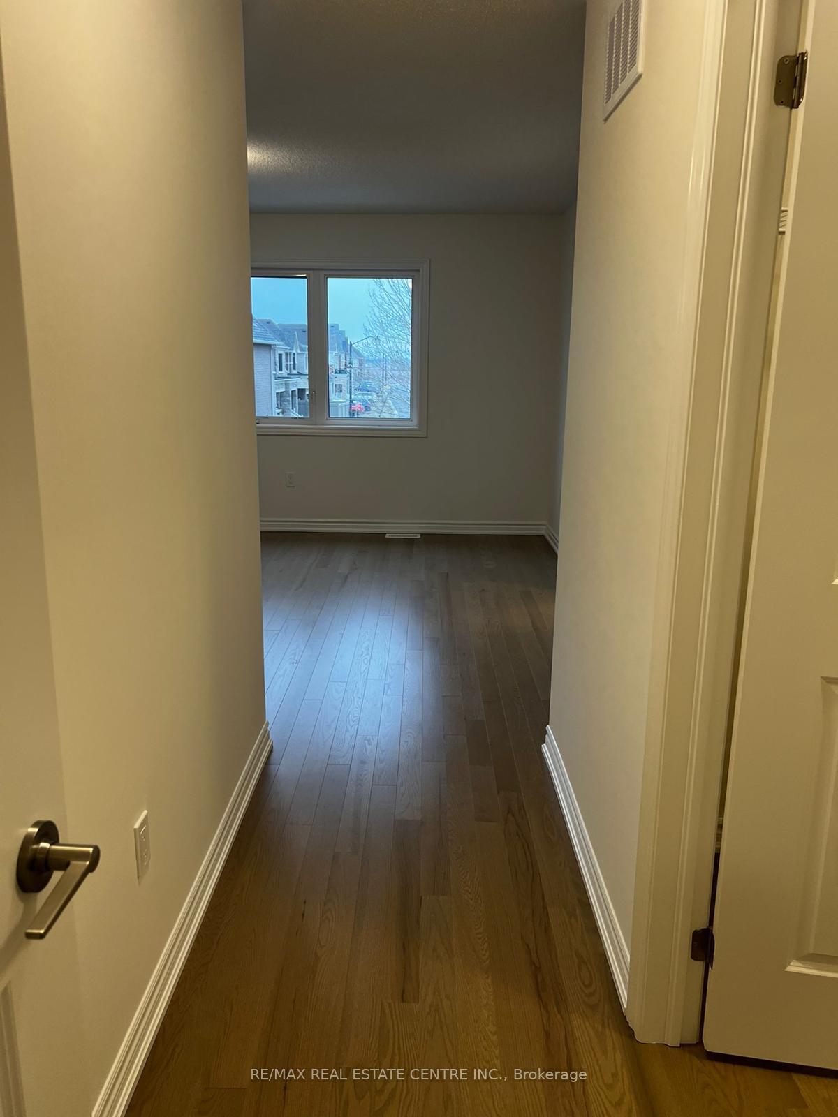 Photo 19 of 585 Celandine Terrace, Milton, Walker — HOMEH