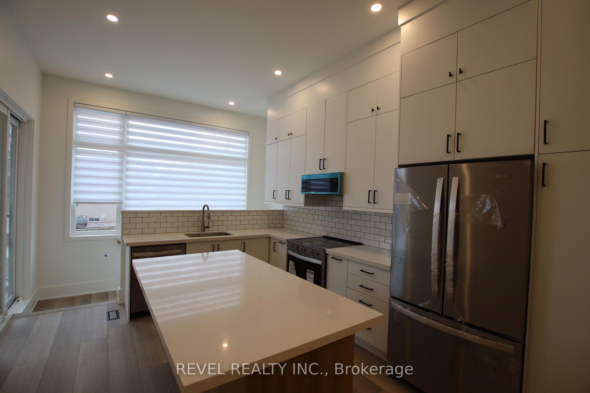 Photo 4 of Unit 2, 1784 Appleview Road, Pickering, Dunbarton — HOMEH