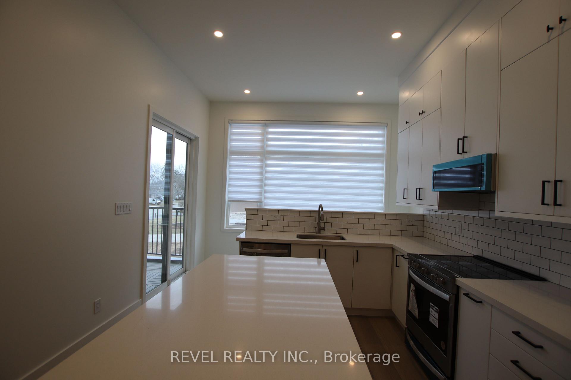 Photo 5 of Unit 2, 1784 Appleview Road, Pickering, Dunbarton — HOMEH