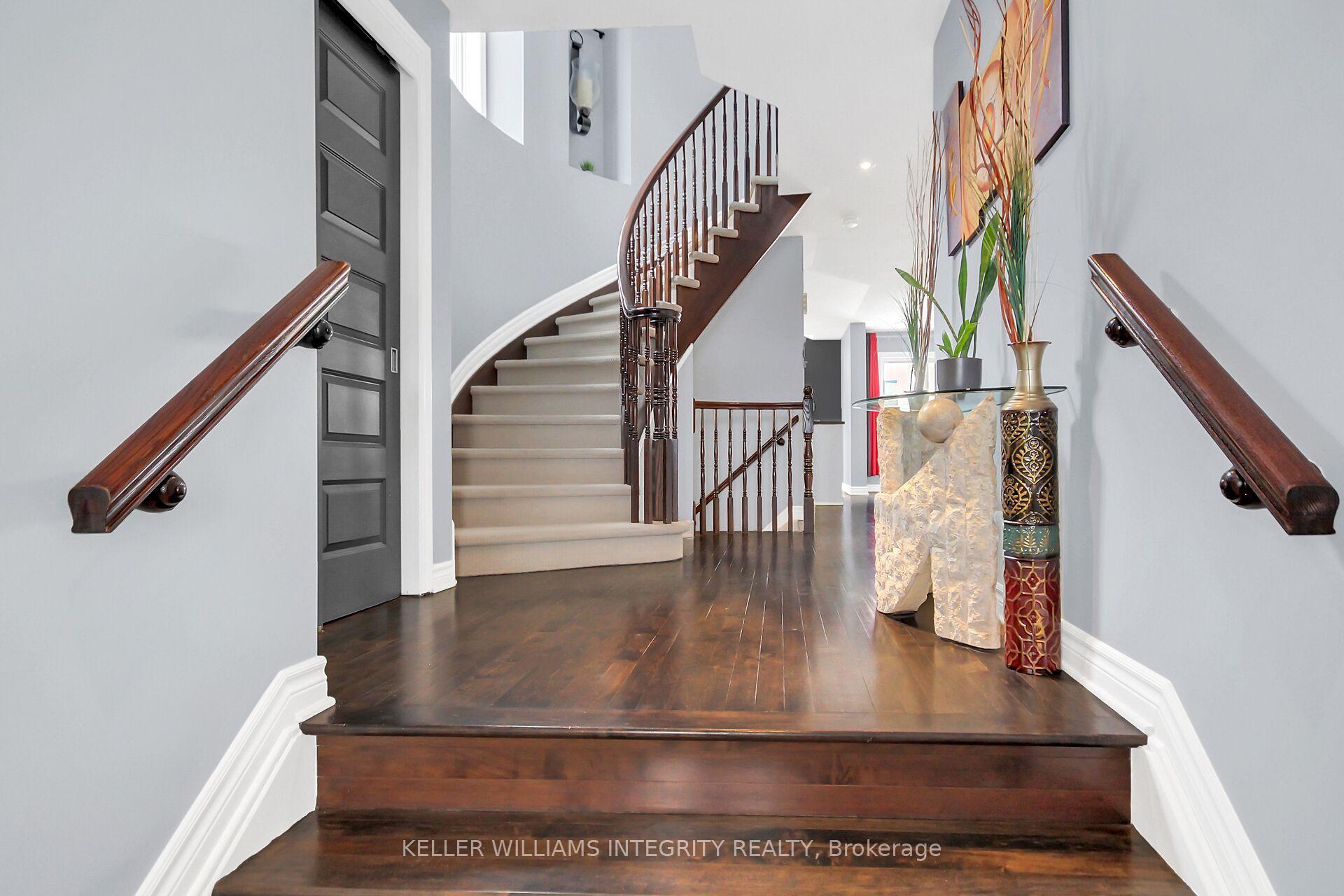 Photo 2 of 830 Ashenvale Way, Ottawa, Avalon East — HOMEH