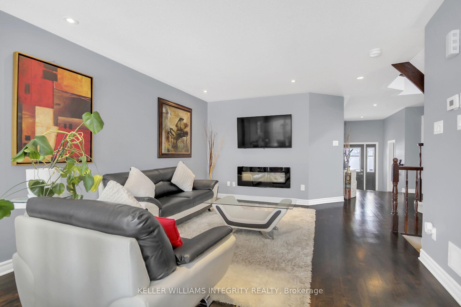 Photo 4 of 830 Ashenvale Way, Ottawa, Avalon East — HOMEH
