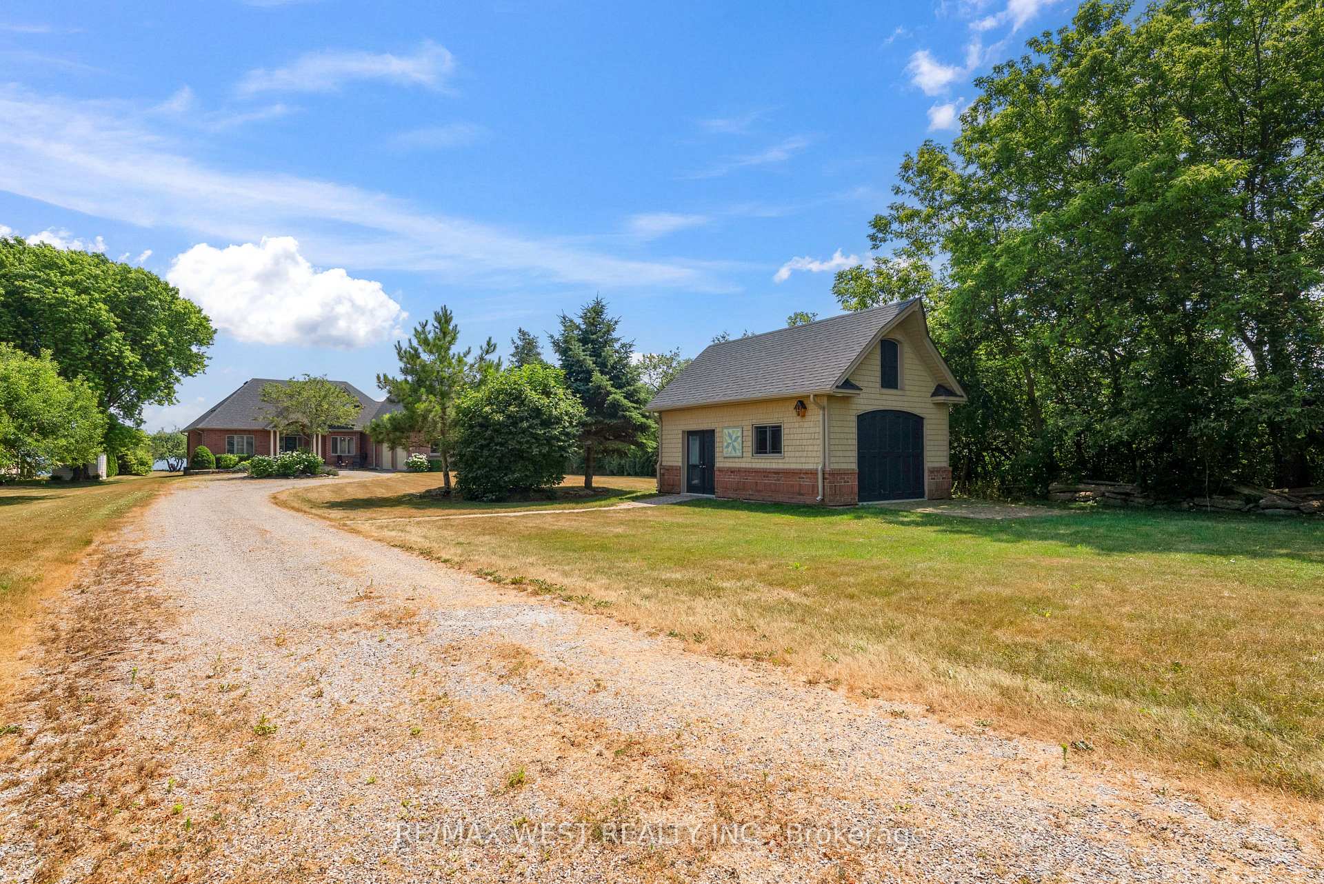 Photo 3 of 19 Skiff Cove Road, Prince Edward County, Wellington Ward — HOMEH