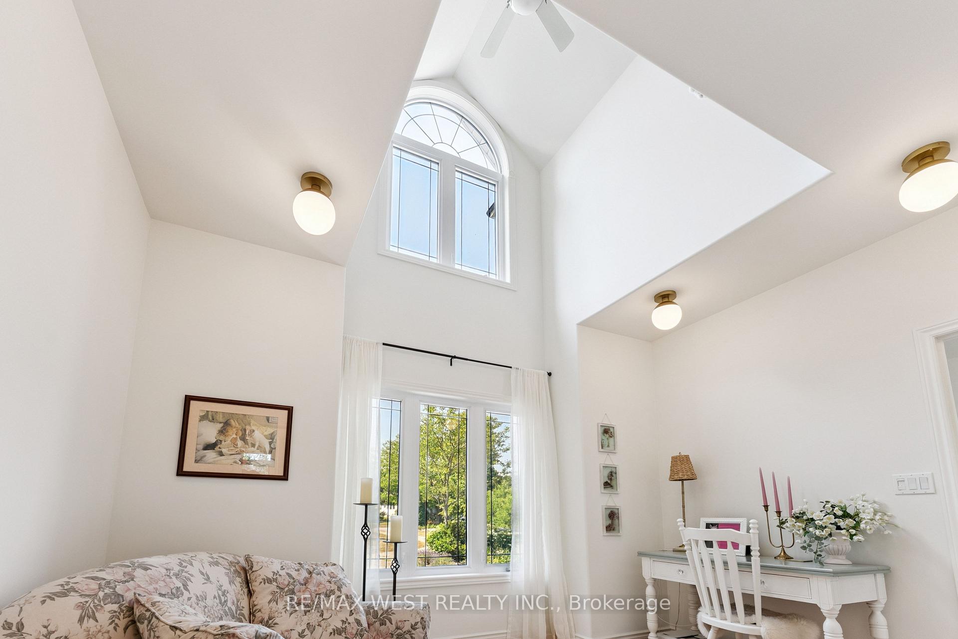 Photo 8 of 19 Skiff Cove Road, Prince Edward County, Wellington Ward — HOMEH