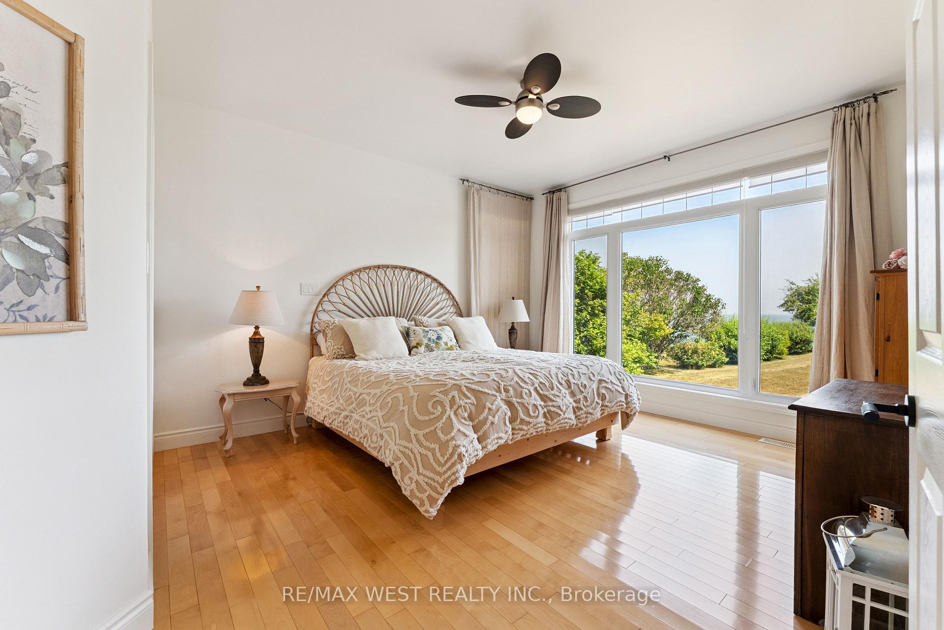 Photo 9 of 19 Skiff Cove Road, Prince Edward County, Wellington Ward — HOMEH